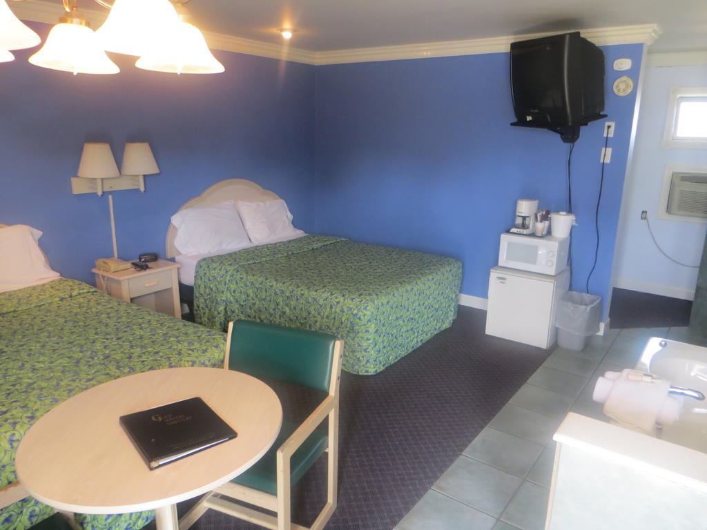 Motel The Delton - Wisconsin Dells Lake Delton Zimmer foto