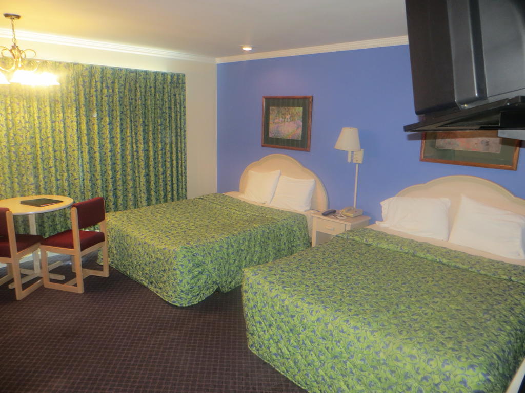 Motel The Delton - Wisconsin Dells Lake Delton Zimmer foto