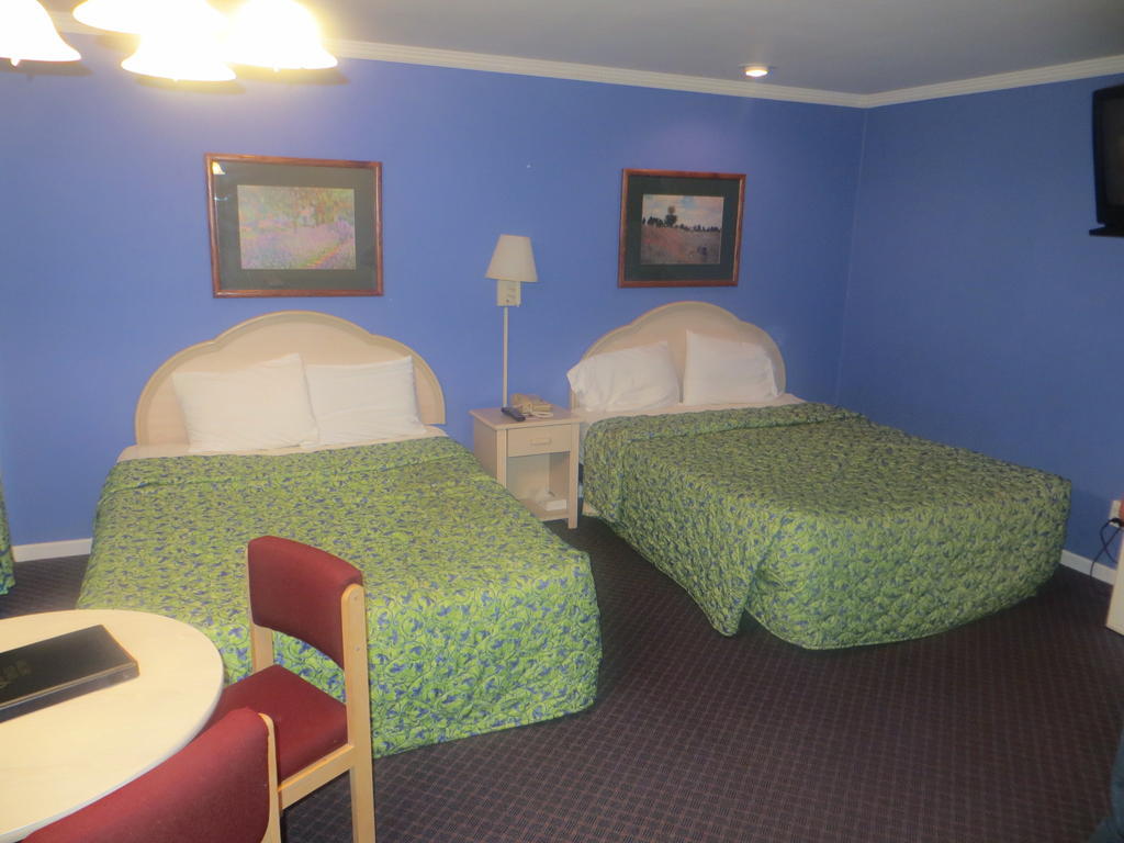 Motel The Delton - Wisconsin Dells Lake Delton Zimmer foto